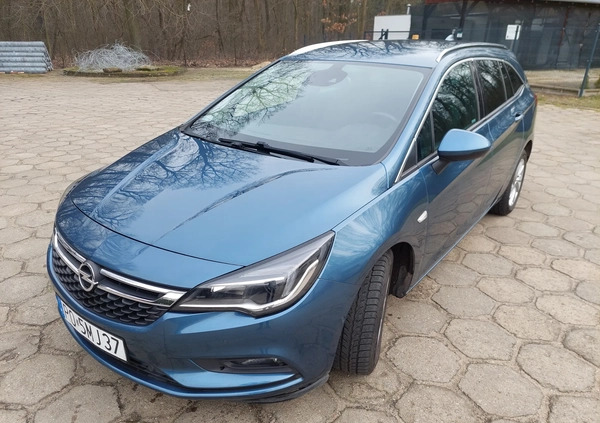 Opel Astra cena 52000 przebieg: 97000, rok produkcji 2016 z Leszno małe 191